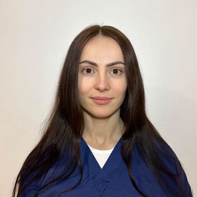 Veronica VINAY BOHRA - DENTIST