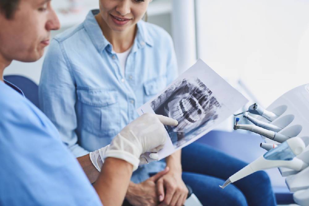 Cosmetic inlays onlays Bristol – Dental Touch